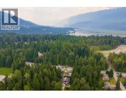 1587 Pratico Road, Revelstoke, BC V0E2S1 Photo 47