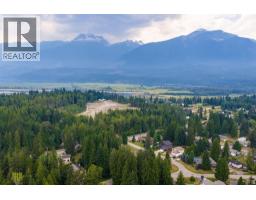 1587 Pratico Road, Revelstoke, BC V0E2S1 Photo 46