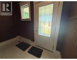 Foyer - 58 Margaret Avenue, Wallaceburg, ON N8A1Z9 Photo 11