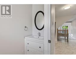 1551 HOSKINS CRESCENT — photo 3
