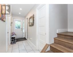 501 LAWLER CRESCENT — photo 3