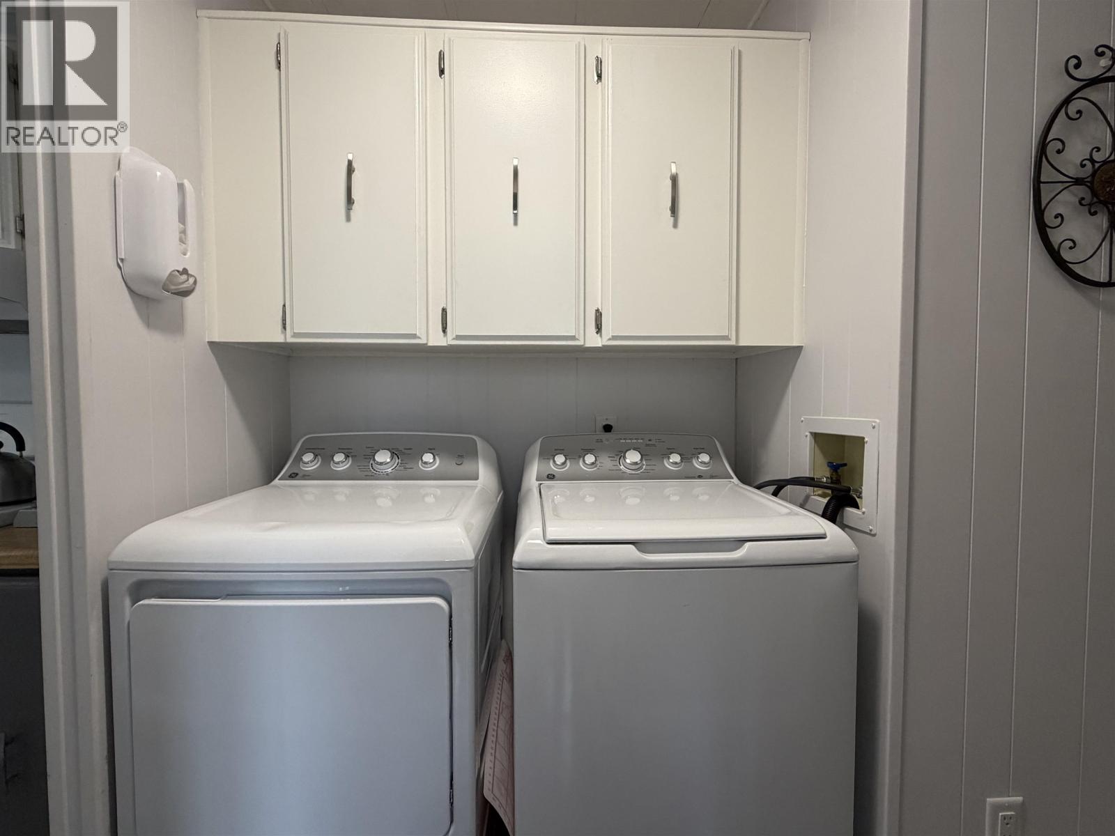 #24 4625 GRAHAM AVENUE - Image 18