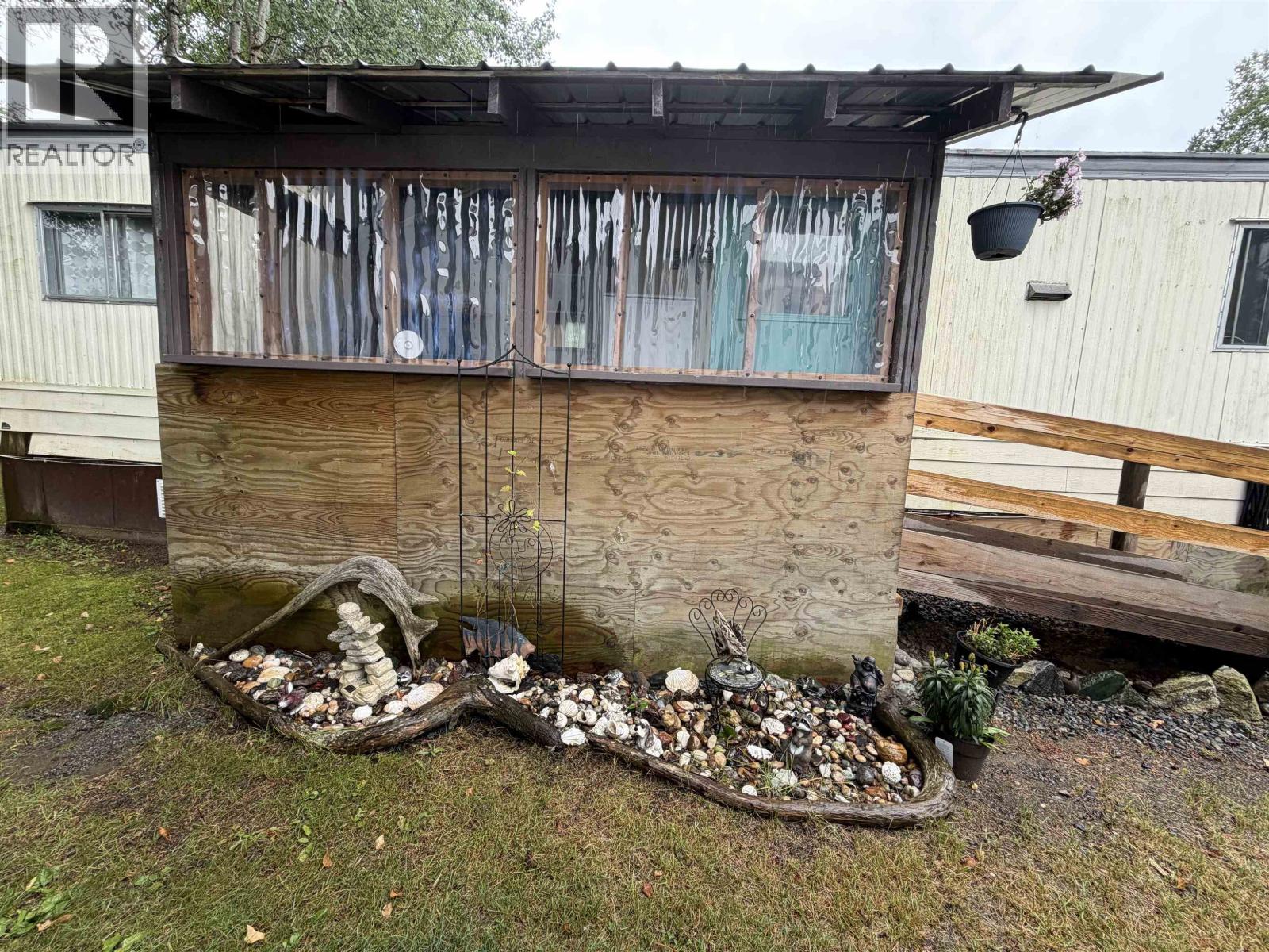 #24 4625 GRAHAM AVENUE - Image 22