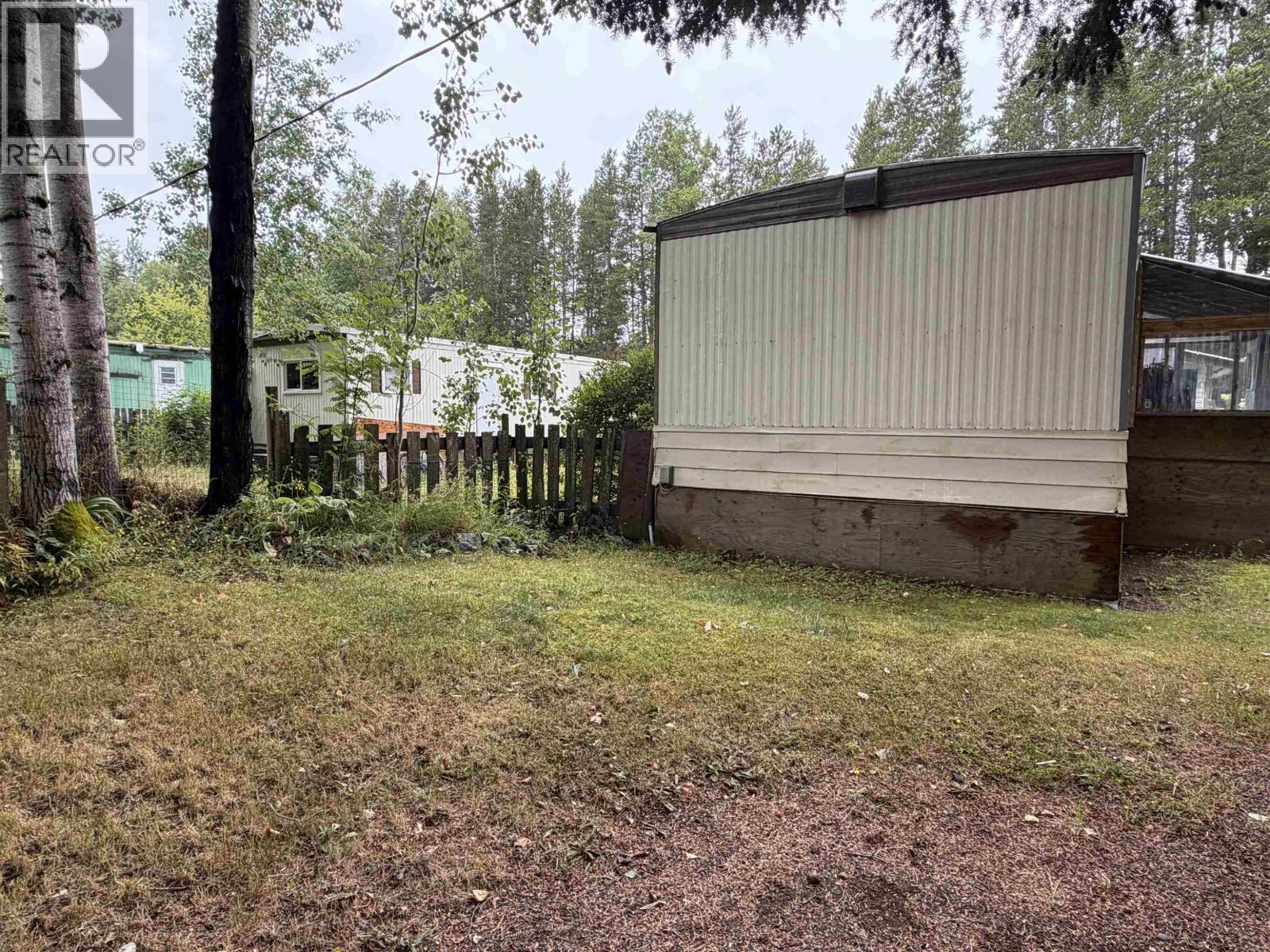 #24 4625 GRAHAM AVENUE - Image 25