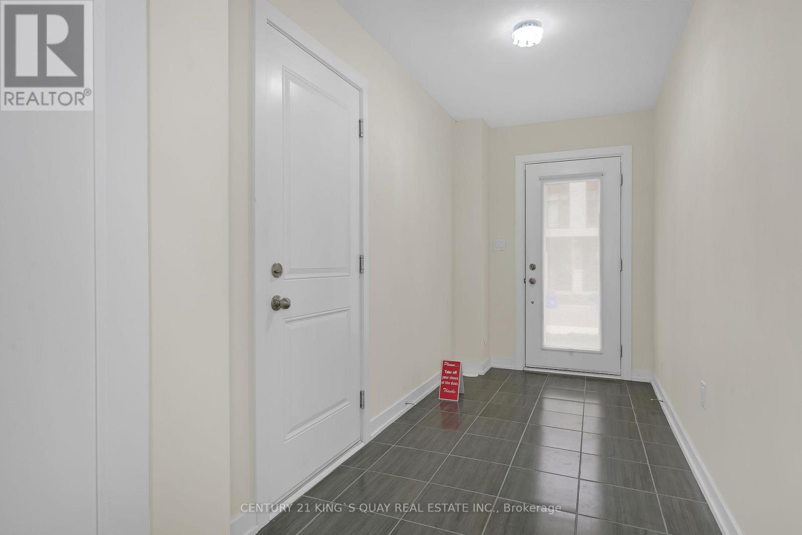 #33 250 FINCH AVENUE - 4