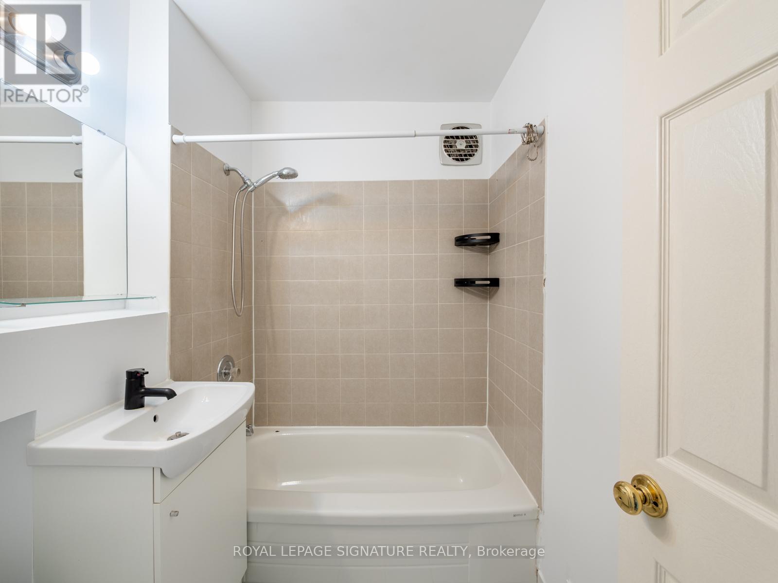 570 JONES AVENUE - 14