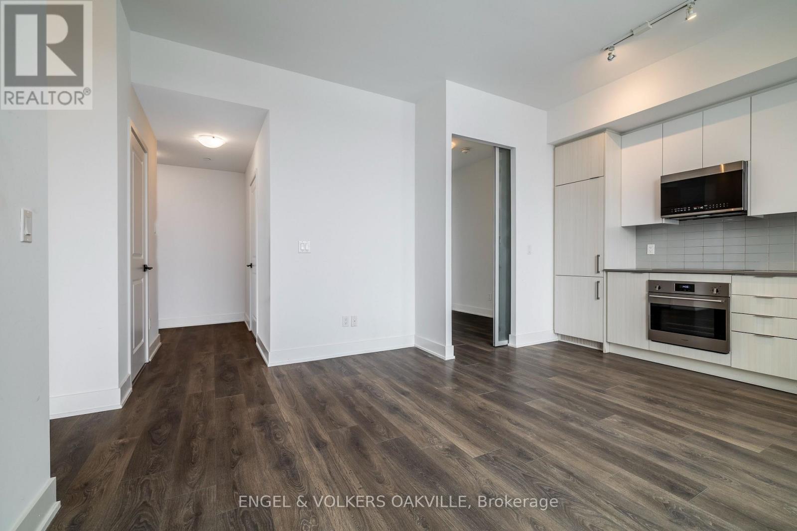 #248 2481 TAUNTON ROAD - 6