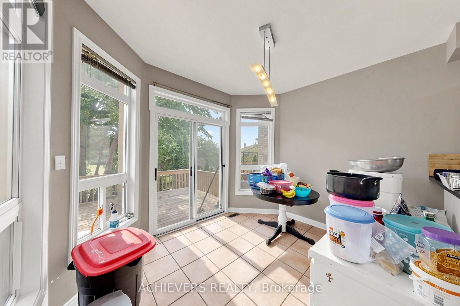 517 NAVIGATOR DRIVE - 14