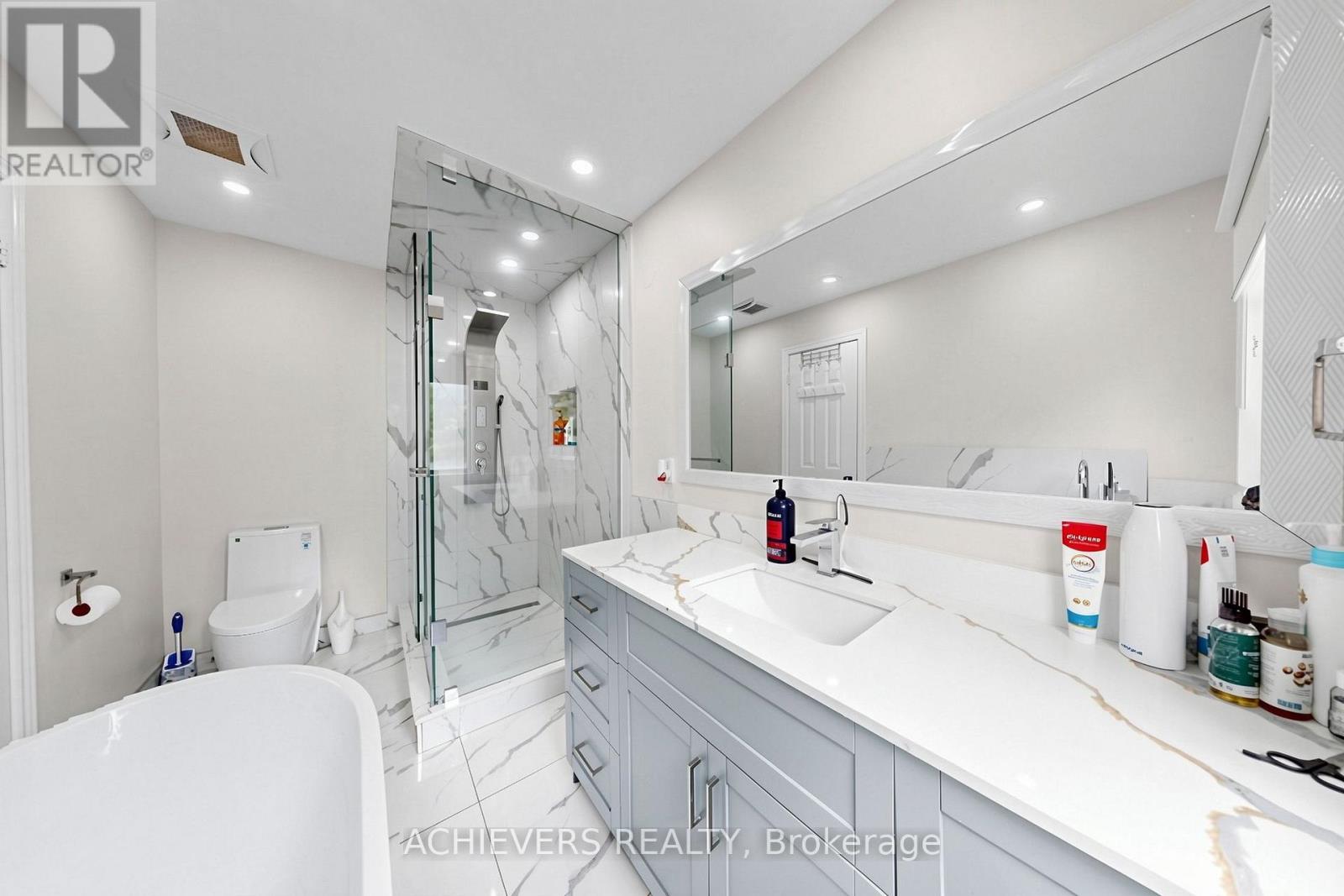 517 NAVIGATOR DRIVE - 28