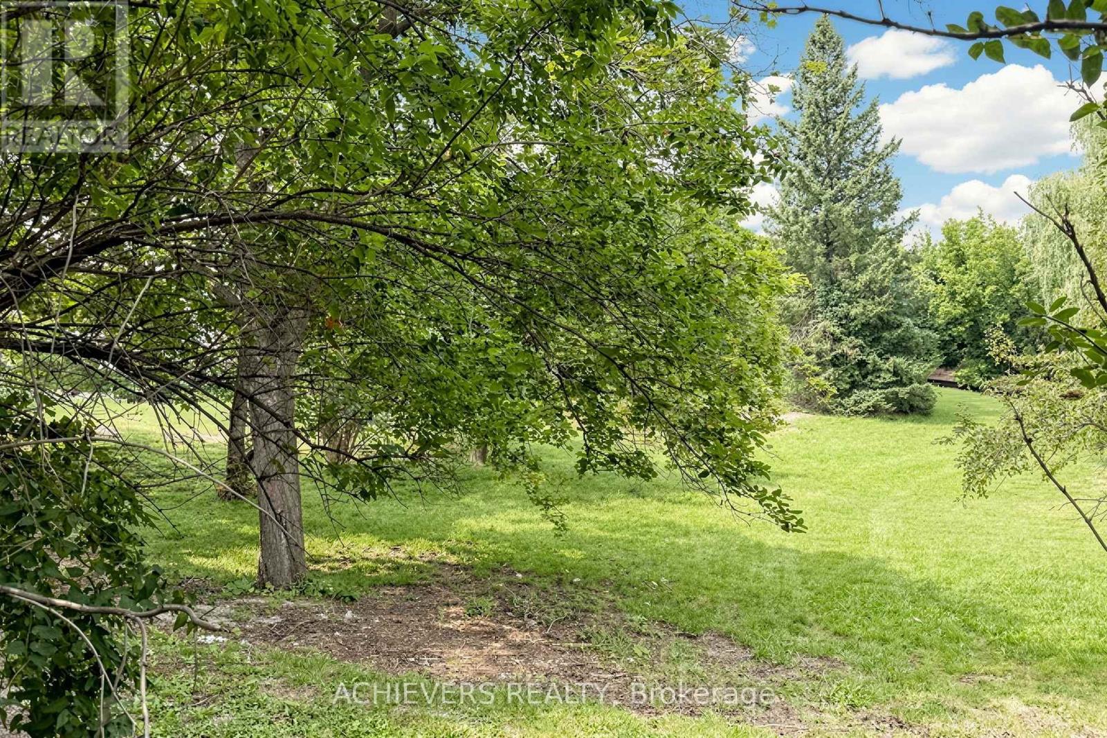 517 NAVIGATOR DRIVE - 44