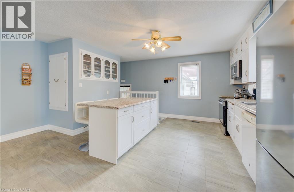 254 WELLINGTON Street W - 8