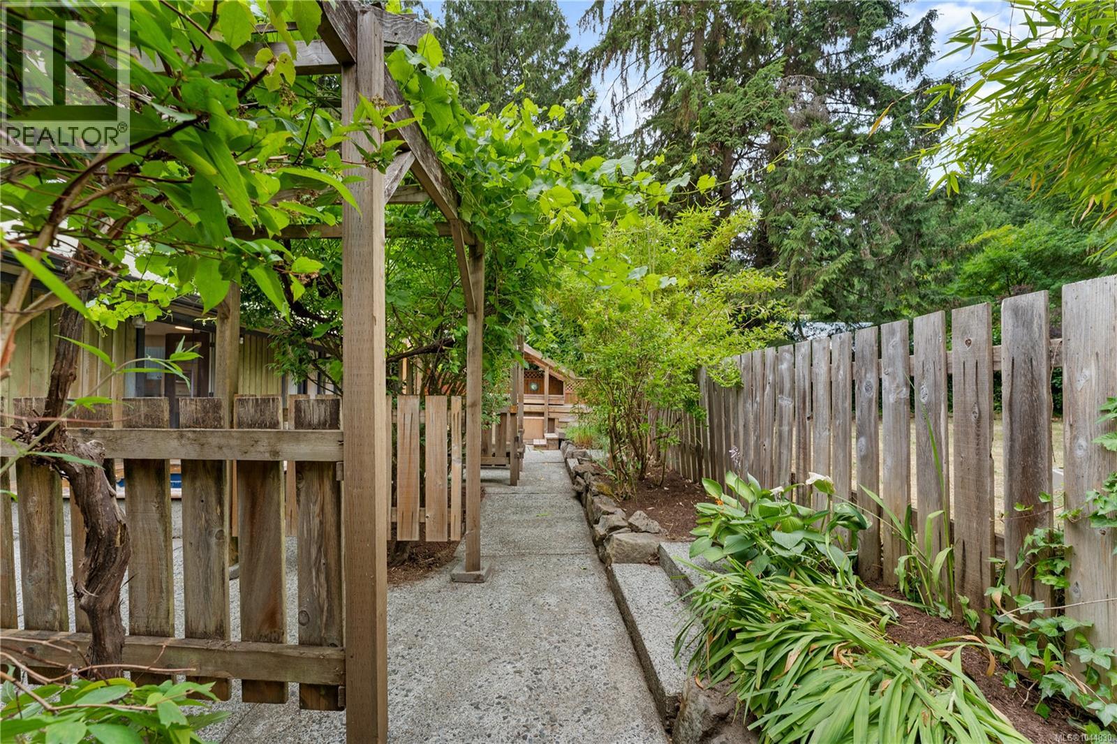 395 Lyngail Pl - Image 32