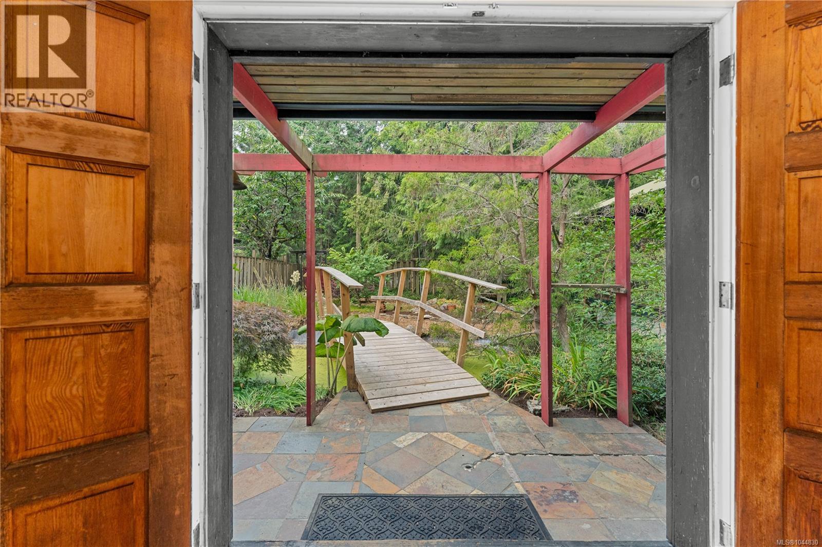 395 Lyngail Pl - Image 4