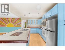 395 Lyngail Pl, Gabriola Island, BC V0R1X1 Photo 12