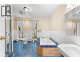 395 Lyngail Pl, Gabriola Island, BC V0R1X1 Photo 19