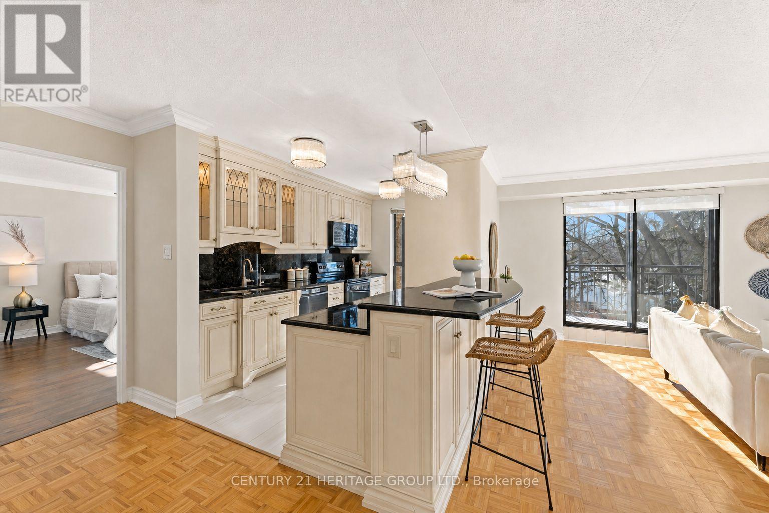 #PH 1 15390 YONGE STREET - 22