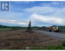 820 Summit Private, Clarence Rockland, ON K4K1K7 Photo 8