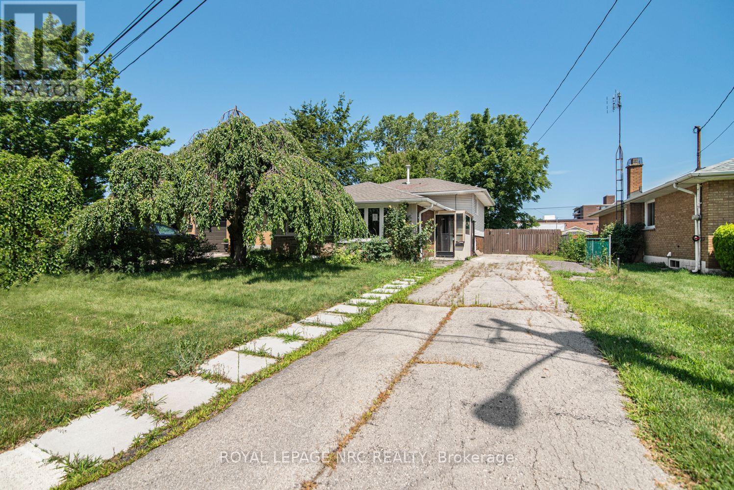 100 MOUNTAIN AVENUE N - 1
