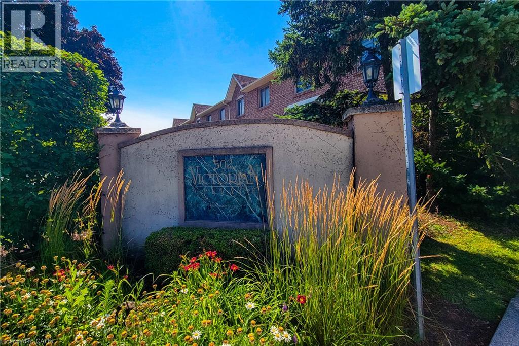 #50 502 BARTON Street - 36