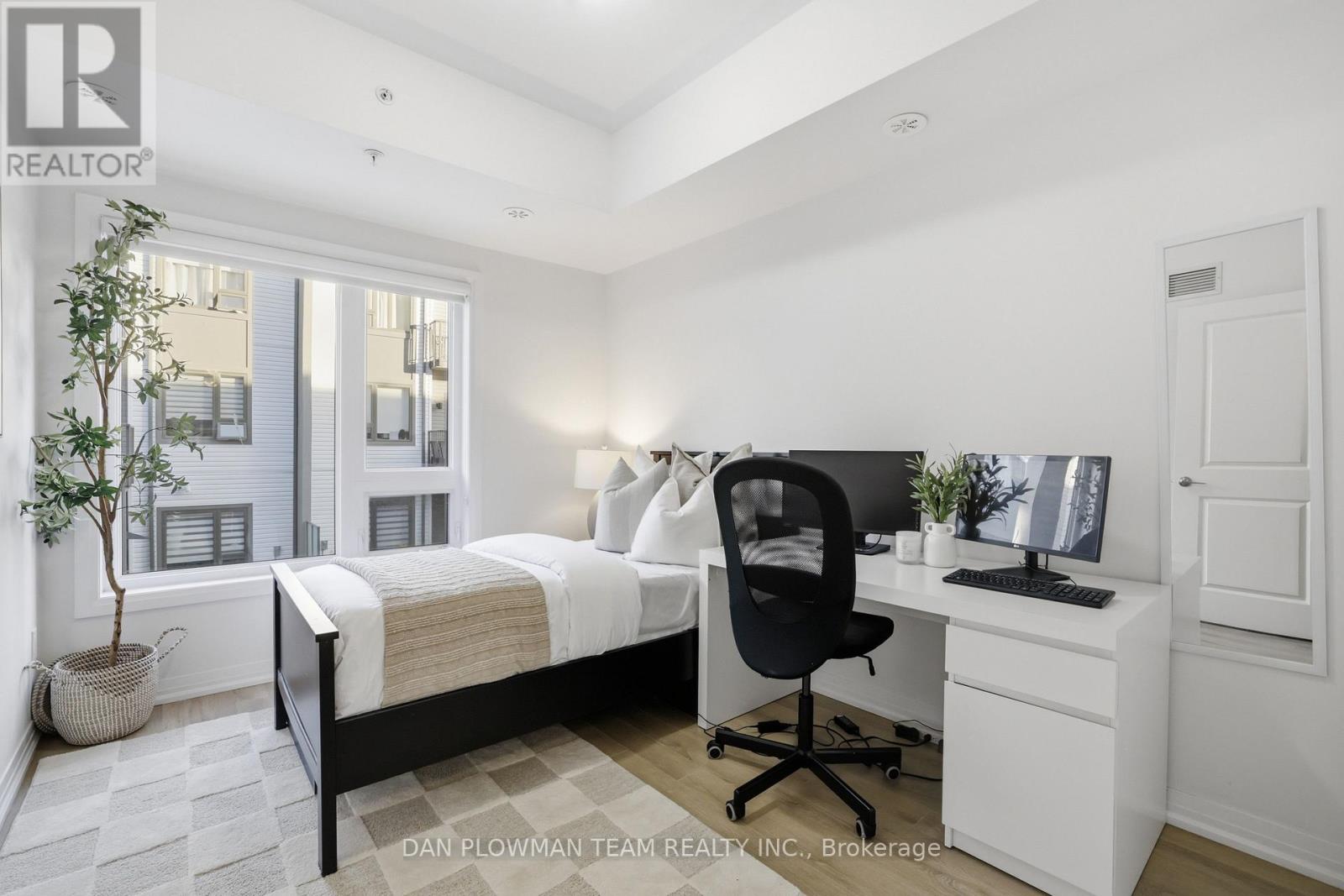 #1210 2635 WILLIAM JACKSON DRIVE - 19