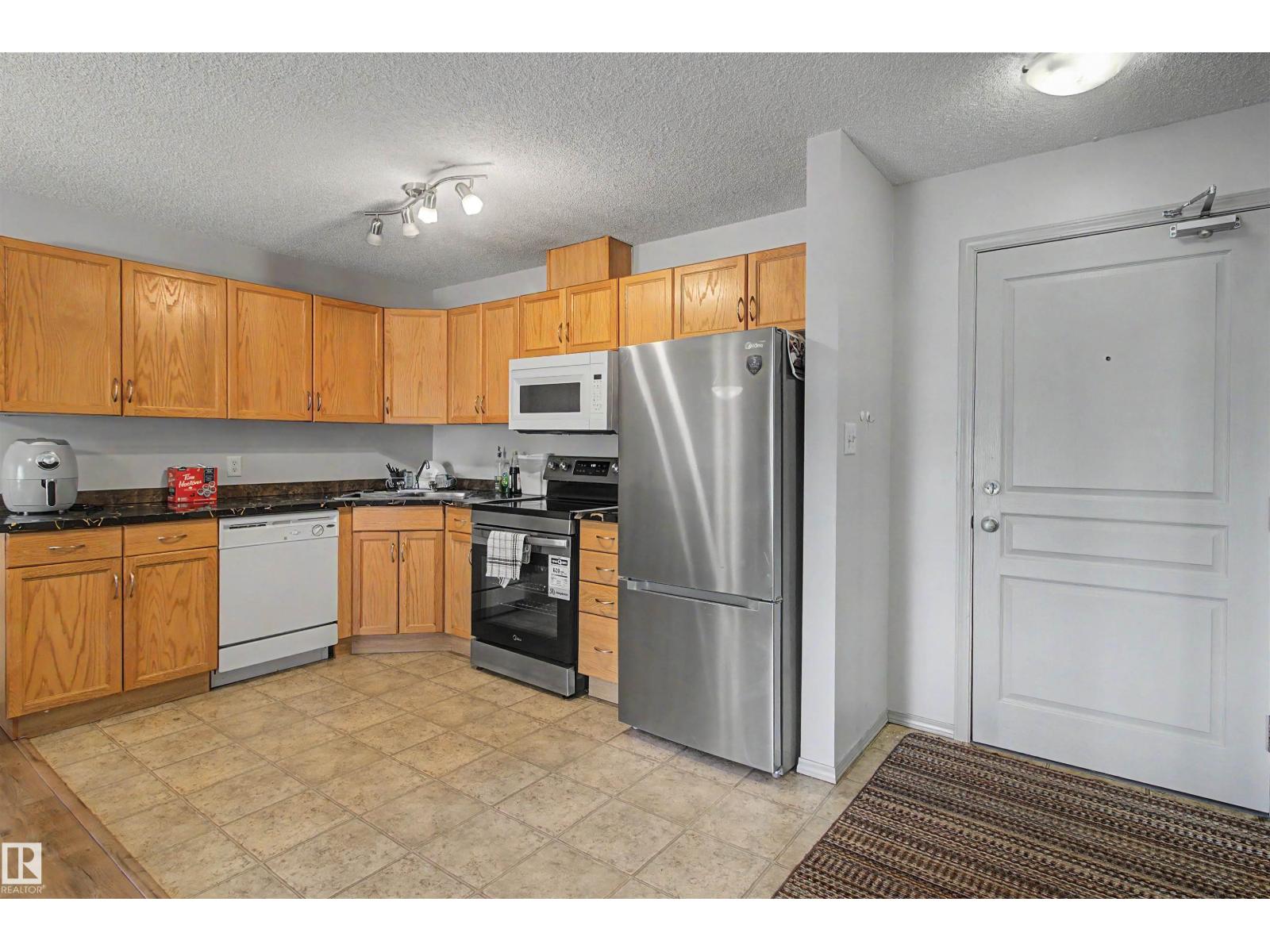 #204 309 CLAREVIEW STATION DR NW, Clareview Town Centre, Edmonton photo 3
