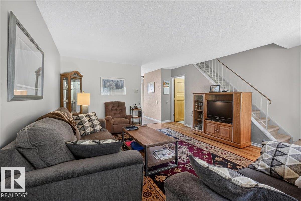 17781 81 AV NW - 11