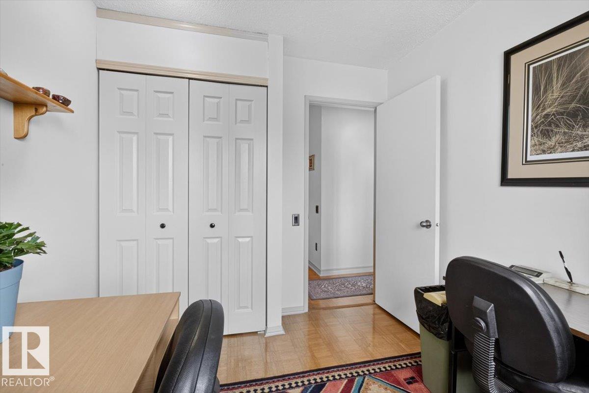 17781 81 AV NW - 21