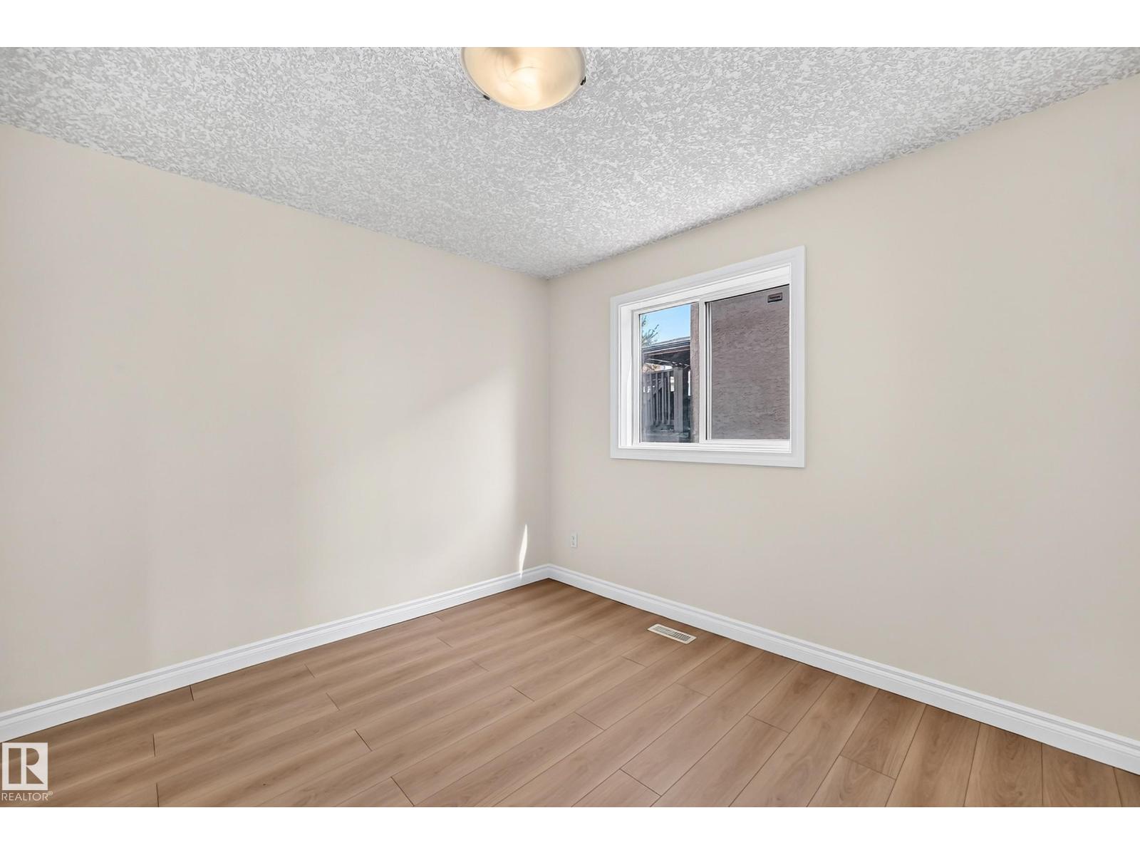 16619 72 ST NW - 22