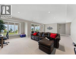 9830 Beacon Hill Crescent, Lake Country, BC V0E2G0 Photo 43