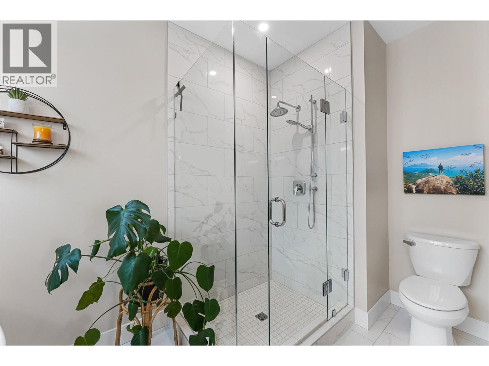 9830 Beacon Hill Crescent, Lake Country - Image 1