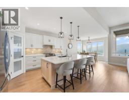 9830 Beacon Hill Crescent, Lake Country, BC V0E2G0 Photo 16