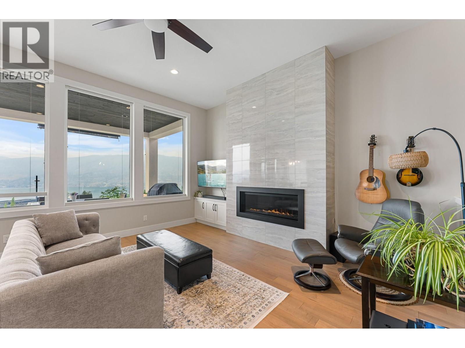9830 Beacon Hill Crescent, Lake Country - Image 1