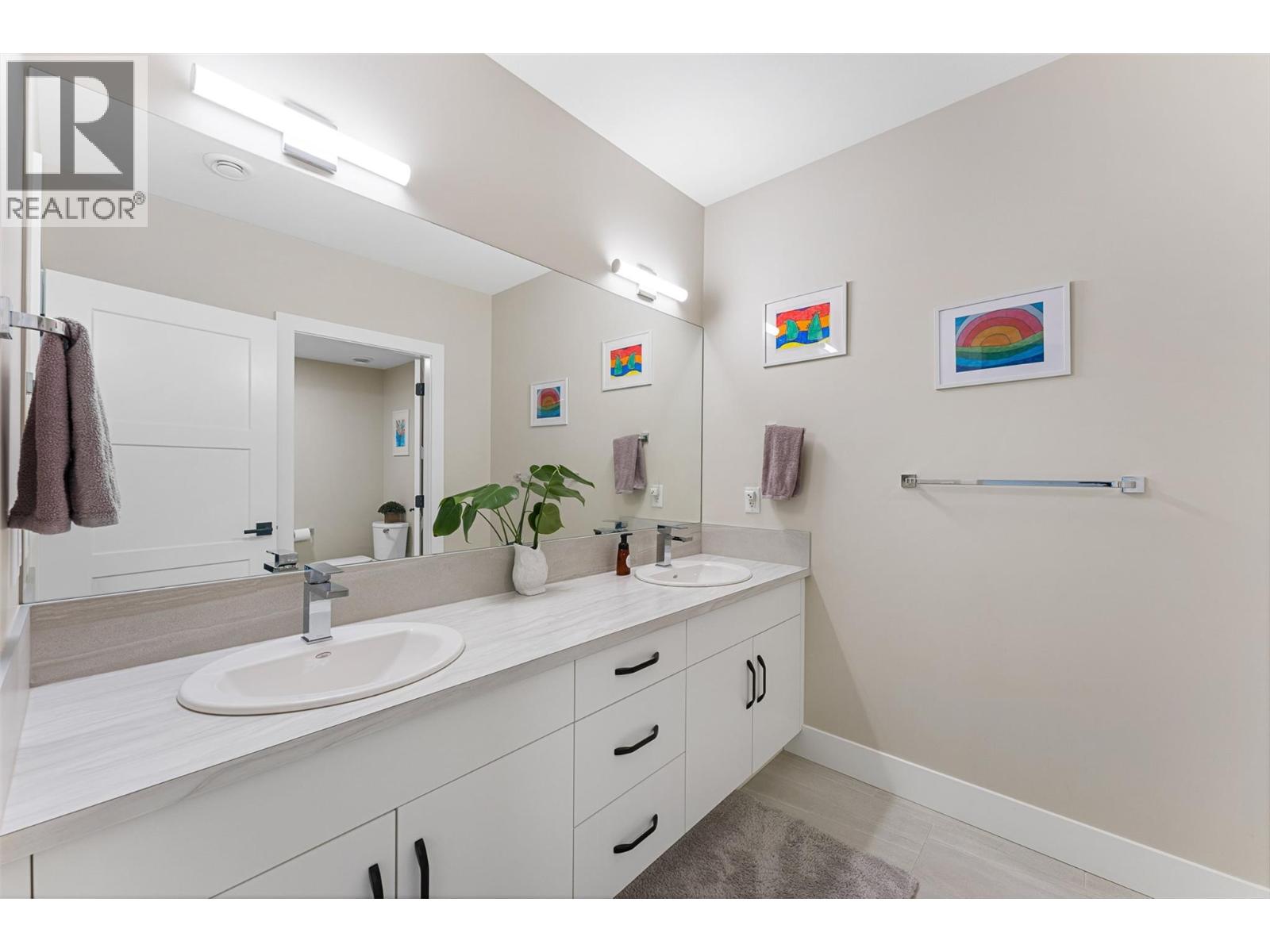 9830 Beacon Hill Crescent, Lake Country - Image 1