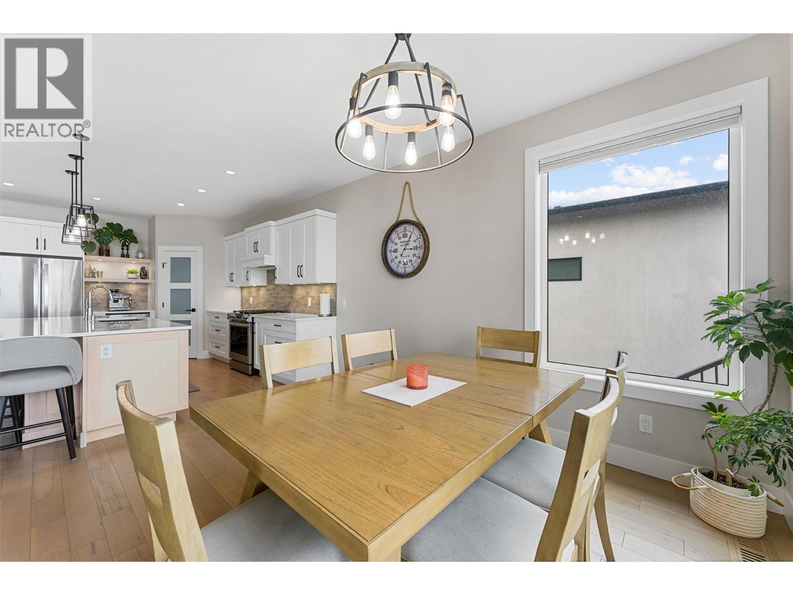9830 Beacon Hill Crescent, Lake Country - Image 1