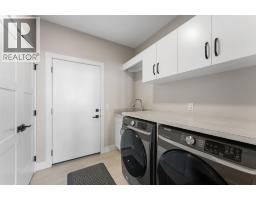 9830 Beacon Hill Crescent, Lake Country, BC V0E2G0 Photo 39