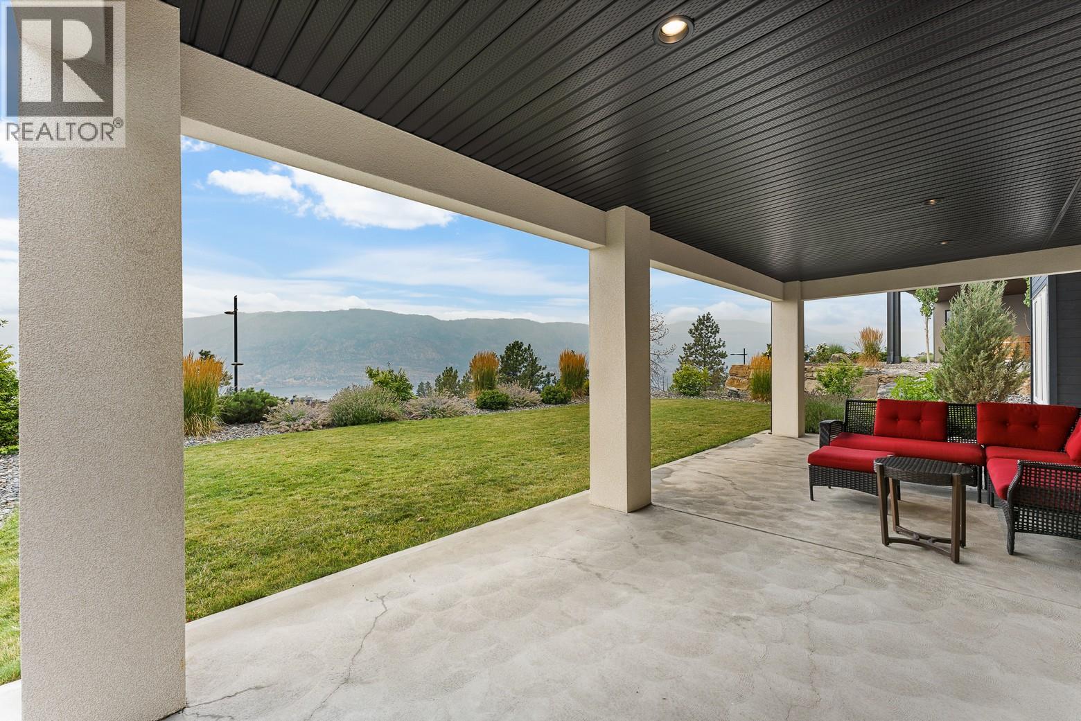 9830 Beacon Hill Crescent, Lake Country - Image 1