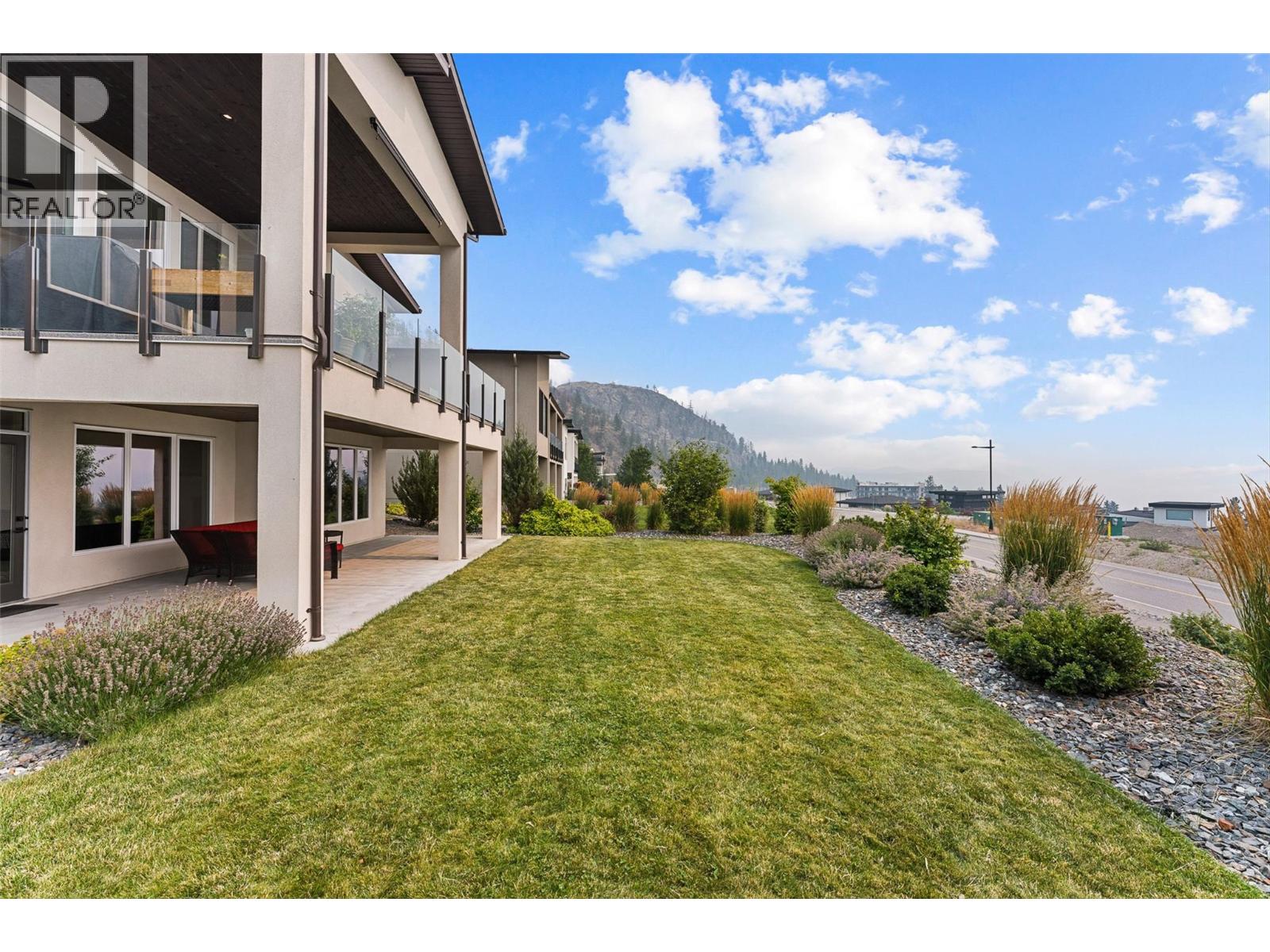 9830 Beacon Hill Crescent, Lake Country - Image 1
