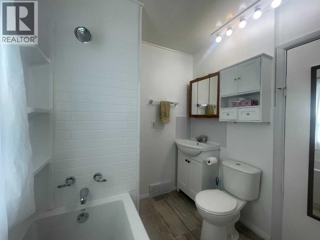 5306 50 Street - Image 19