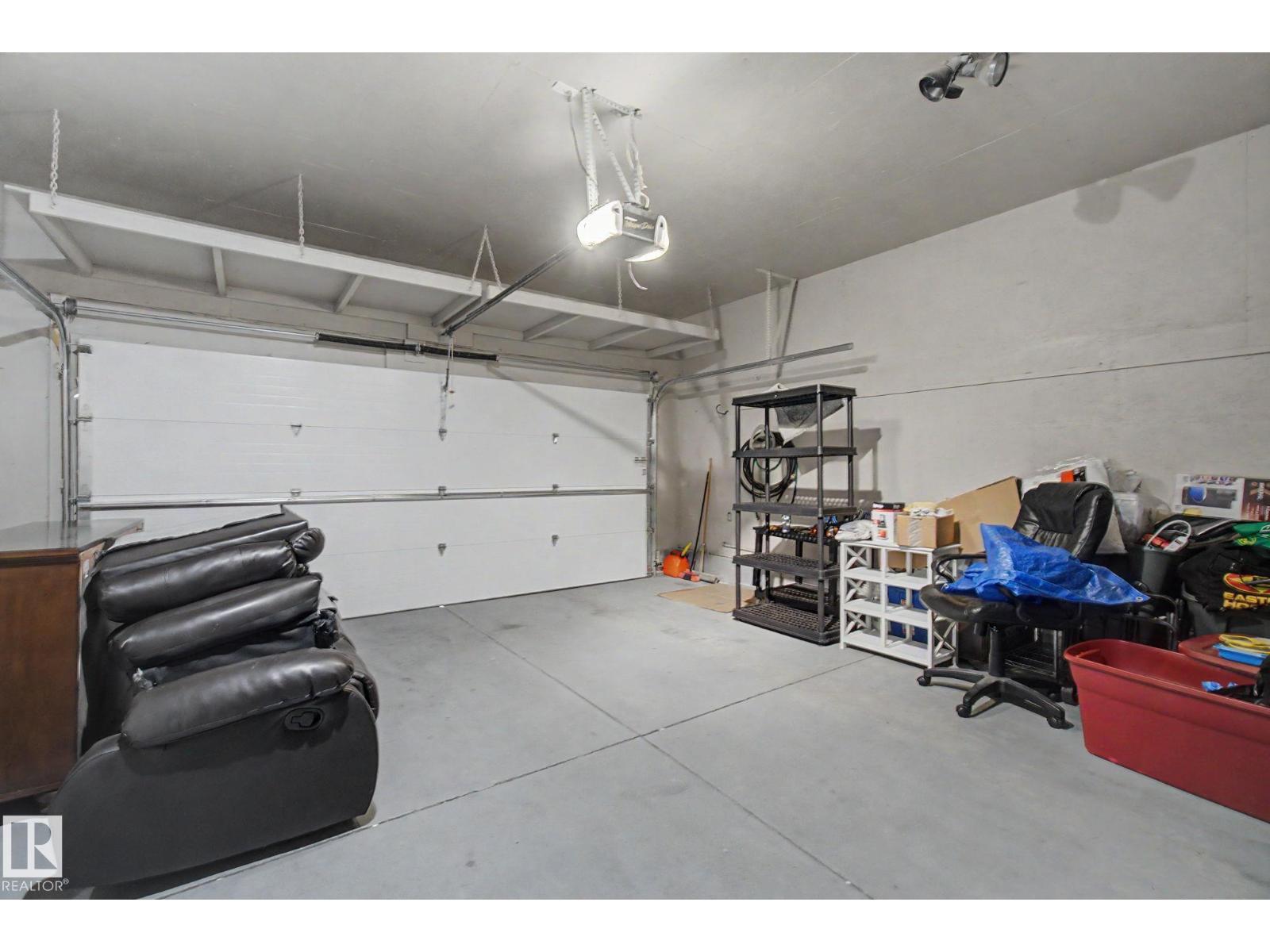 64 CREEKSIDE WY - 45
