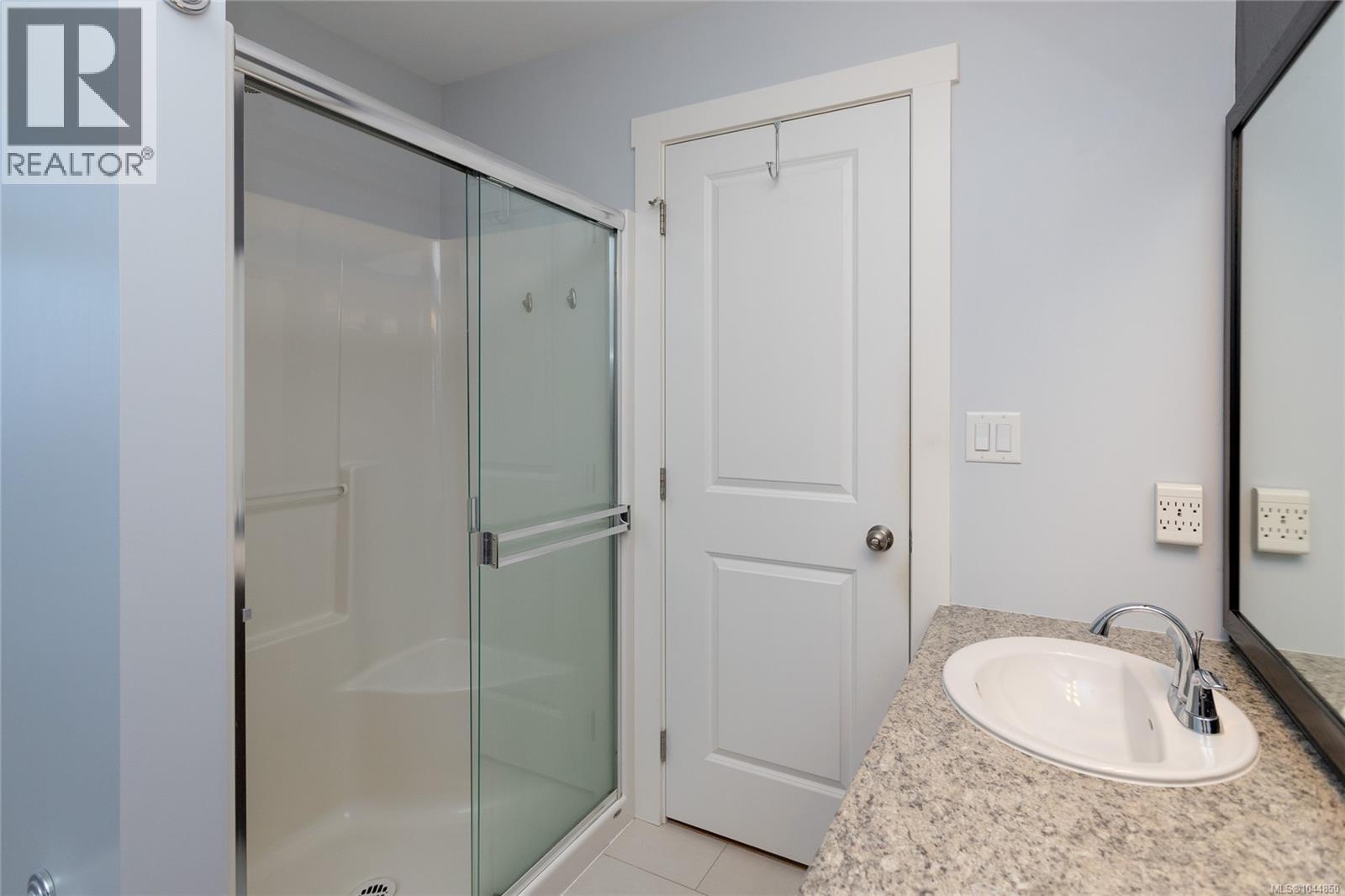 111 2957 Alouette Drive, Langford