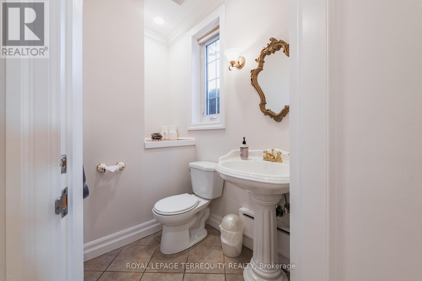 223 RIVERSIDE DRIVE - 19