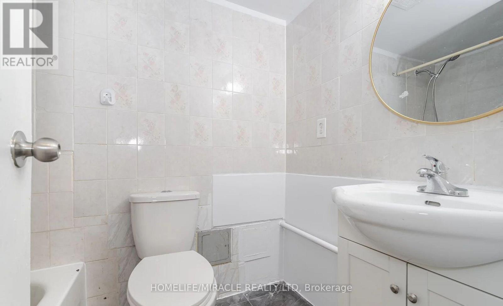 #517 4673 JANE STREET - 11