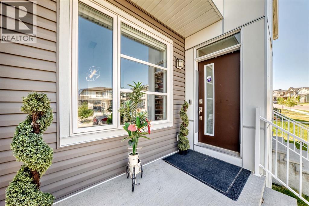 129 Calhoun Common NE, Livingston, Calgary photo 3
