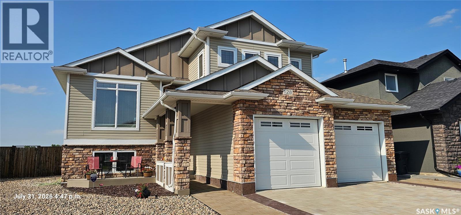 128 Kinsmen CRESCENT - 40