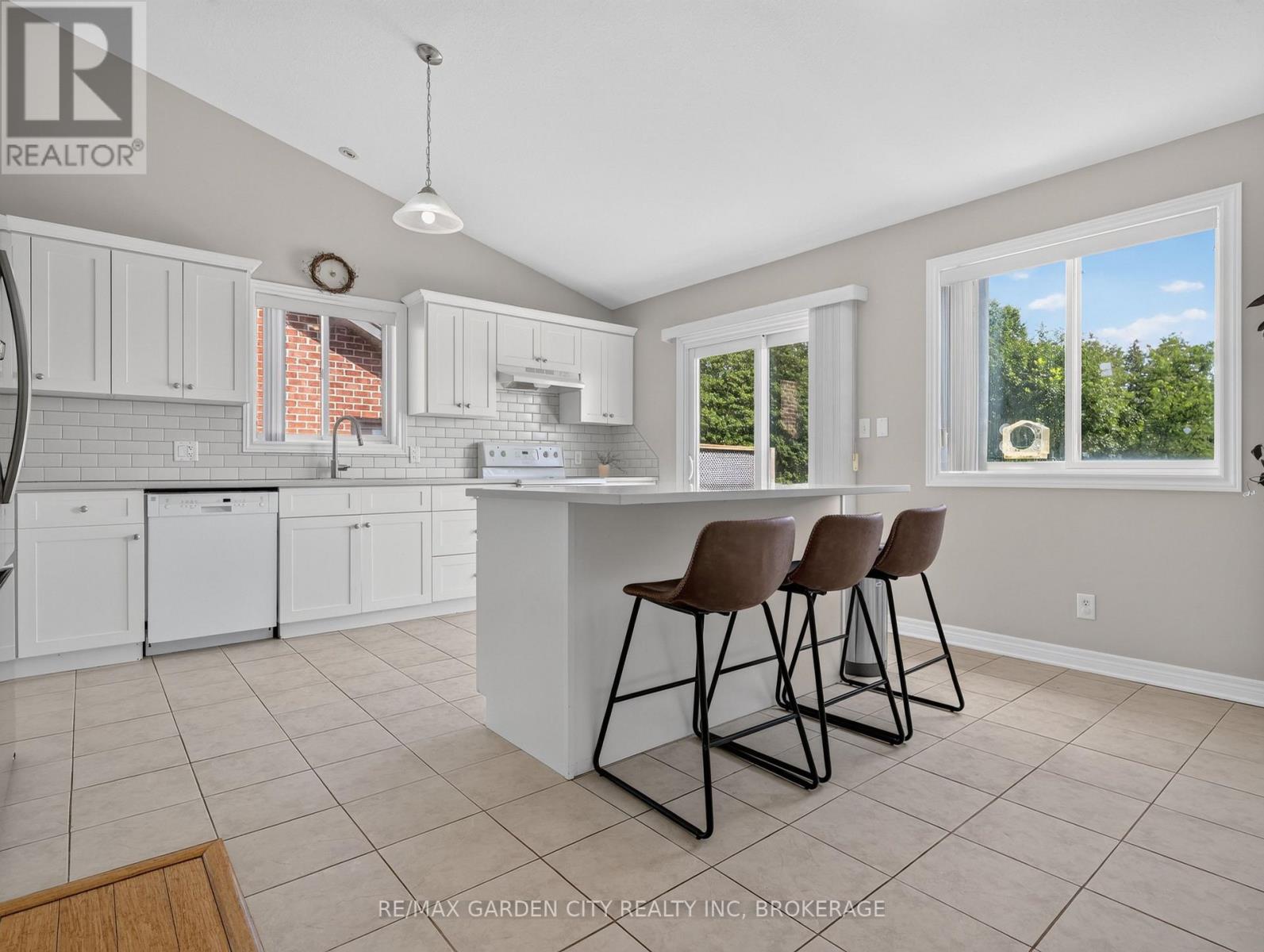 828 FOSS ROAD - Image 13
