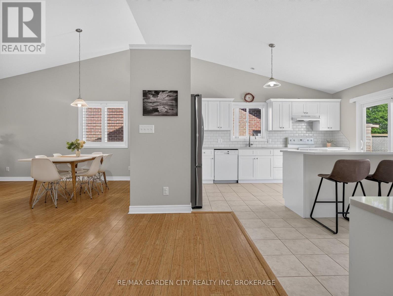 828 FOSS ROAD - Image 17