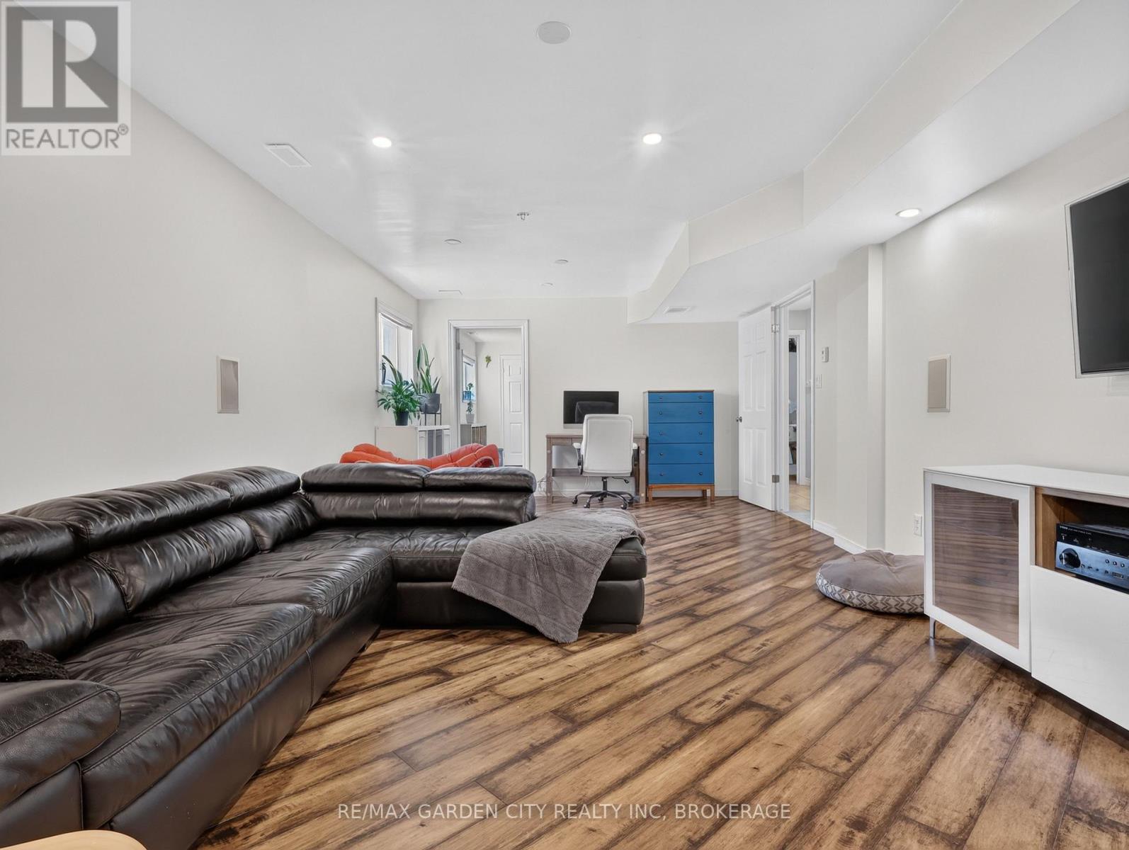 828 FOSS ROAD - Image 29