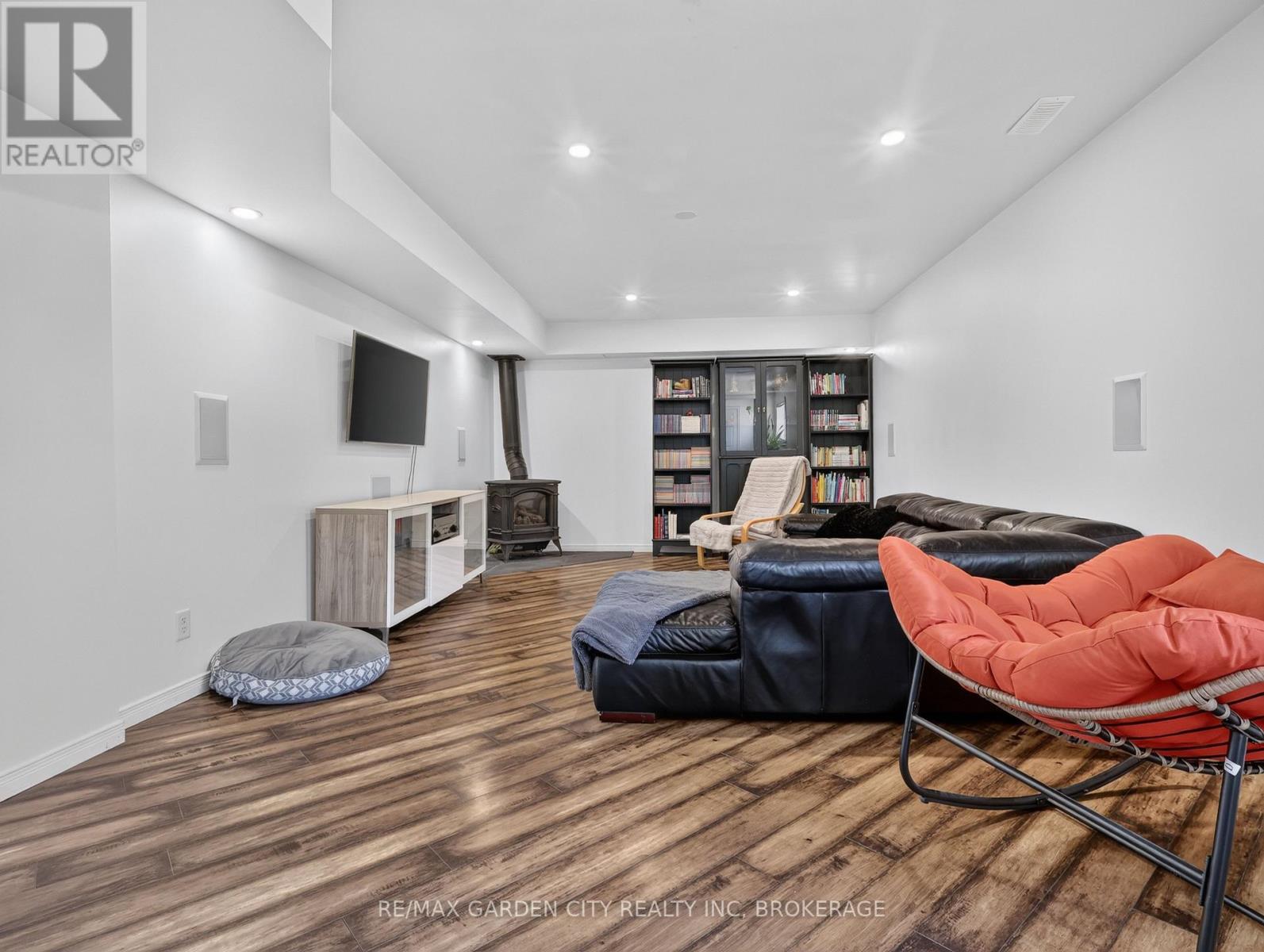 828 FOSS ROAD - 31