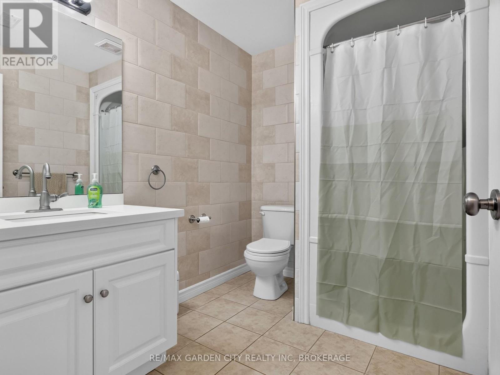 828 FOSS ROAD - Image 36