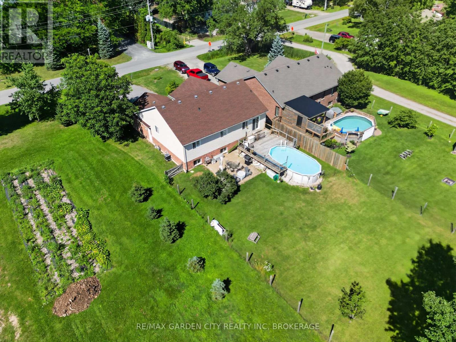 828 FOSS ROAD - Image 40